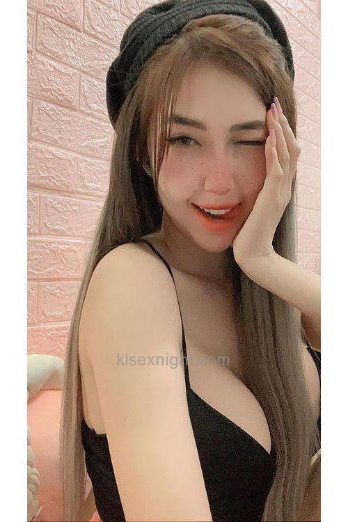 Anja sexy Female,5'3 or under(160cm),GG cup,Vietnamese,Men